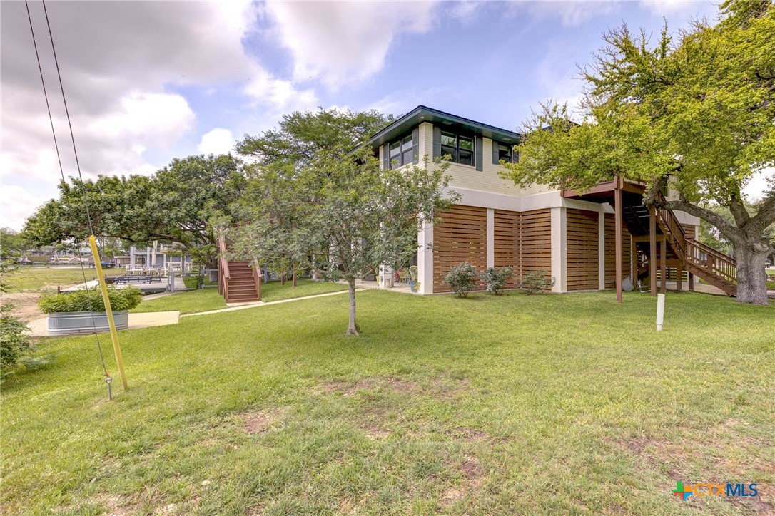 210 Royal George Circle Property Photo 6