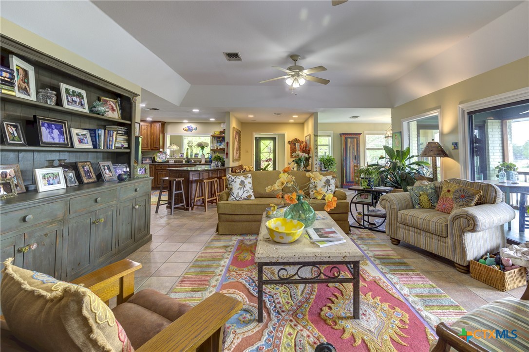 210 Royal George Circle Property Photo 14
