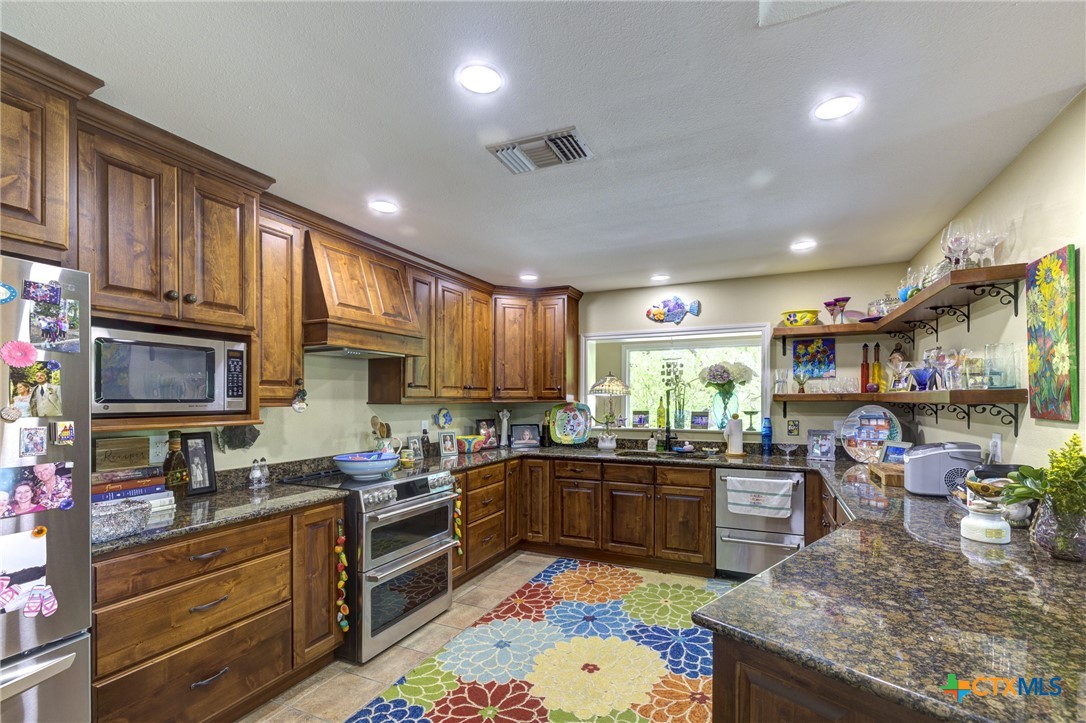 210 Royal George Circle Property Photo 19