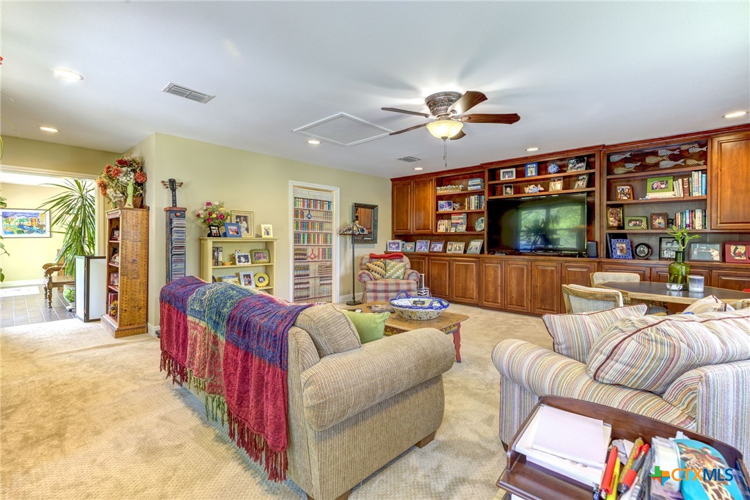 210 Royal George Circle Property Photo 33