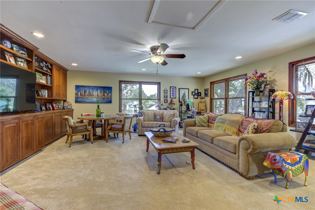 210 Royal George Circle Property Photo 34