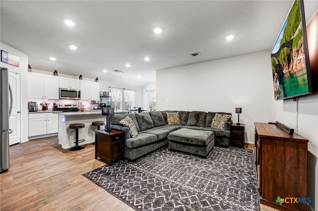 849 Gerardia Court Property Photo 4