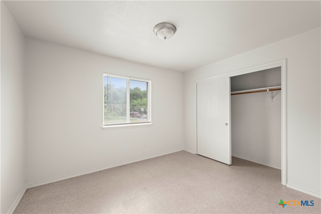 503 E Union Property Photo 6
