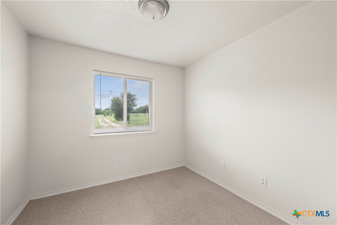 503 E Union Property Photo 8