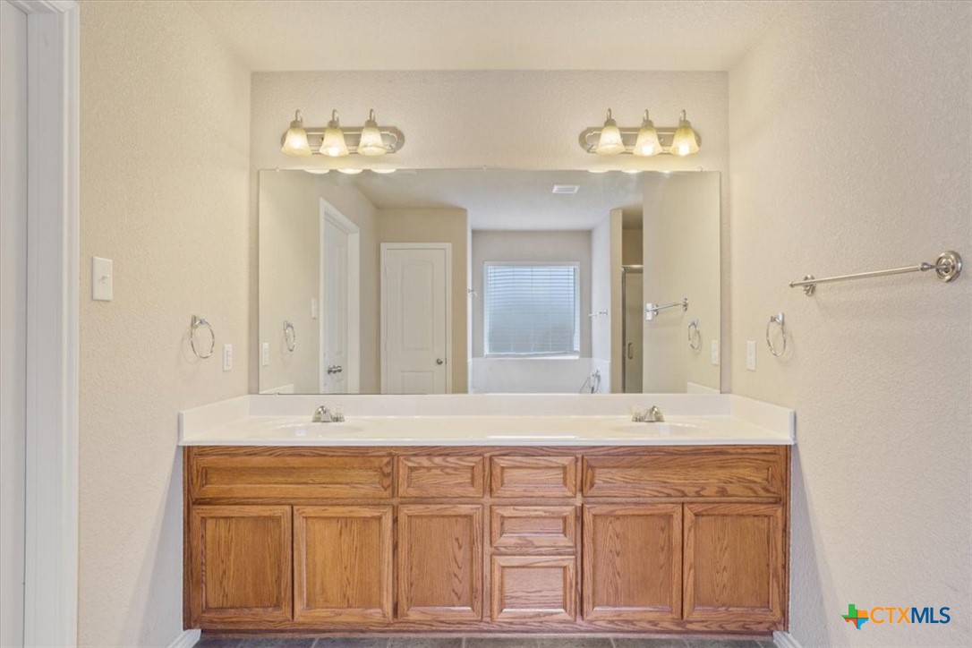 2709 Alamocitos Creek Drive Property Photo 15
