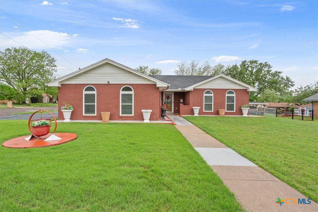 510 Houston Street Property Photo 4