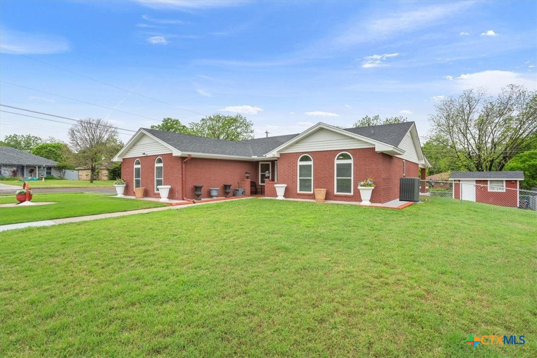 510 Houston Street Property Photo 5
