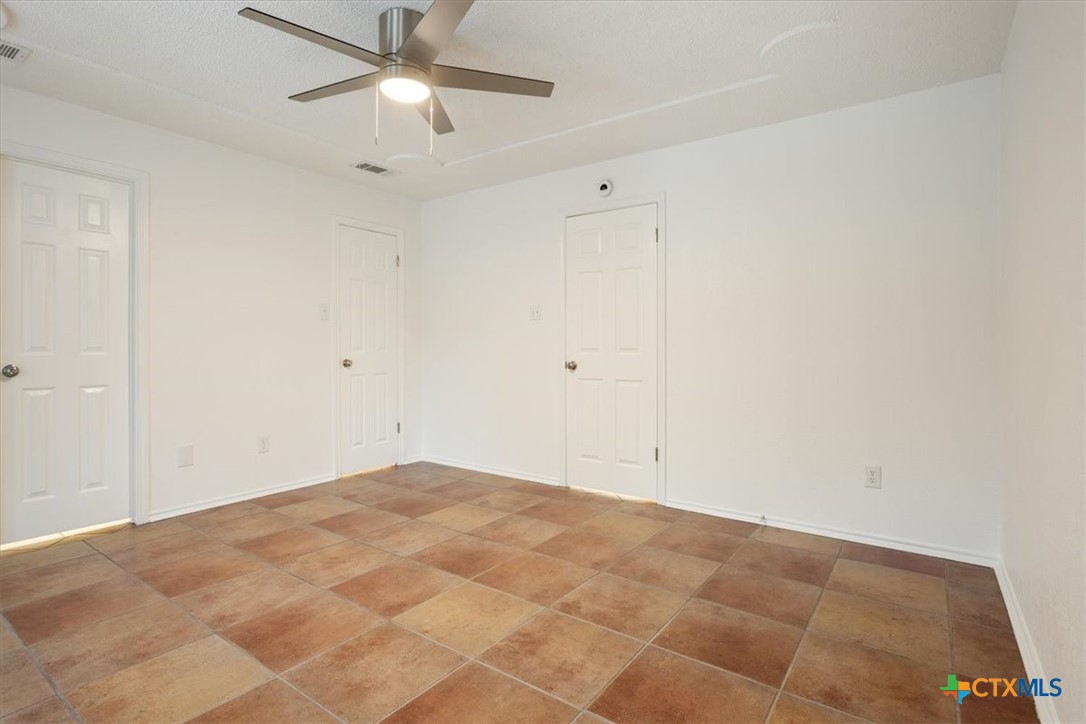 510 Houston Street Property Photo 25