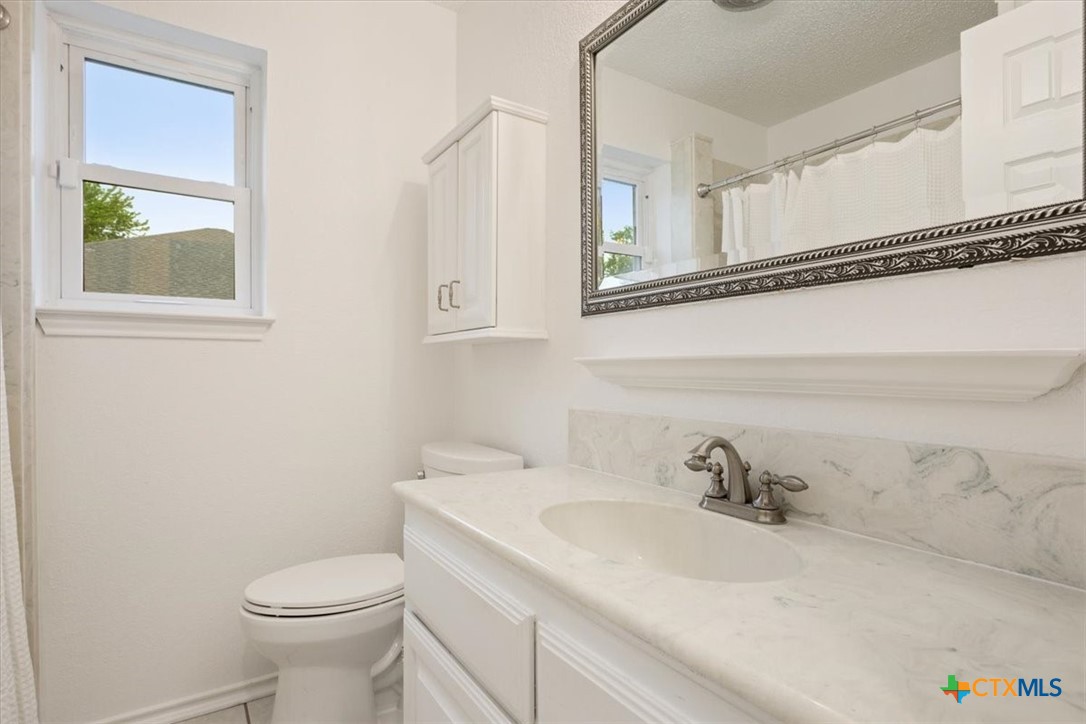 510 Houston Street Property Photo 35