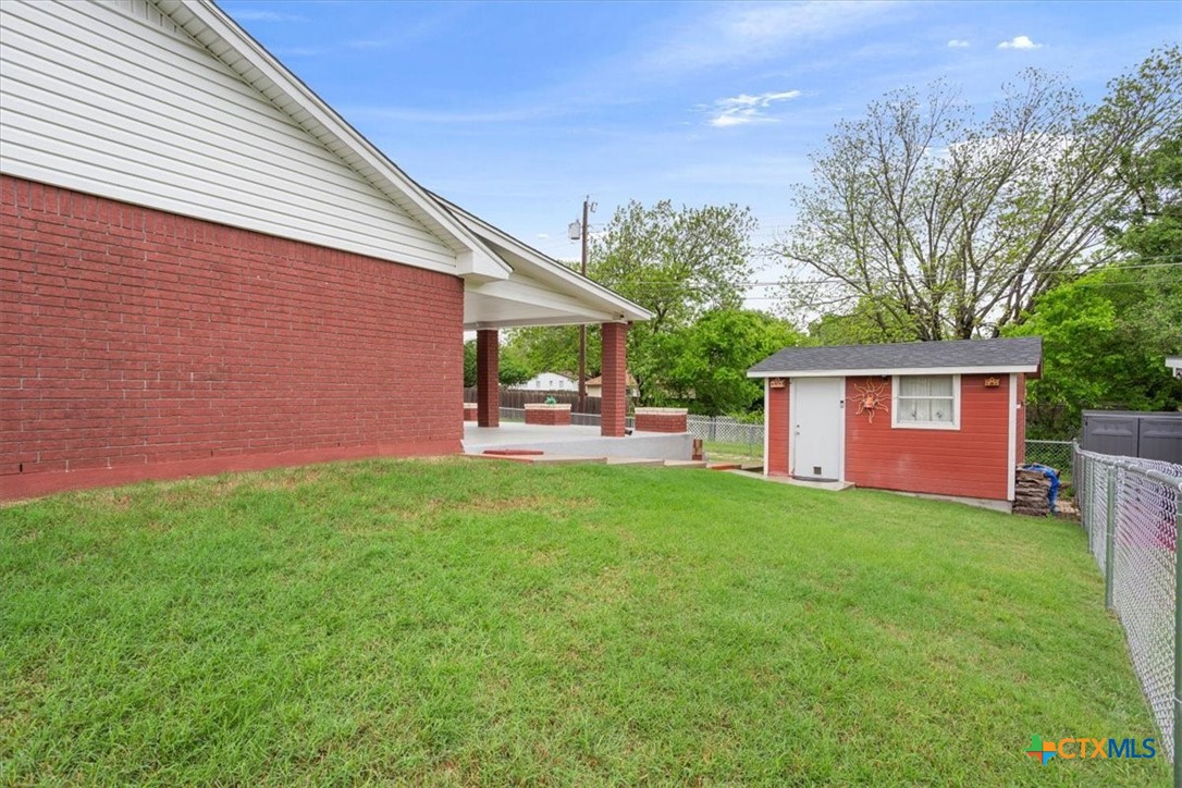 510 Houston Street Property Photo 41