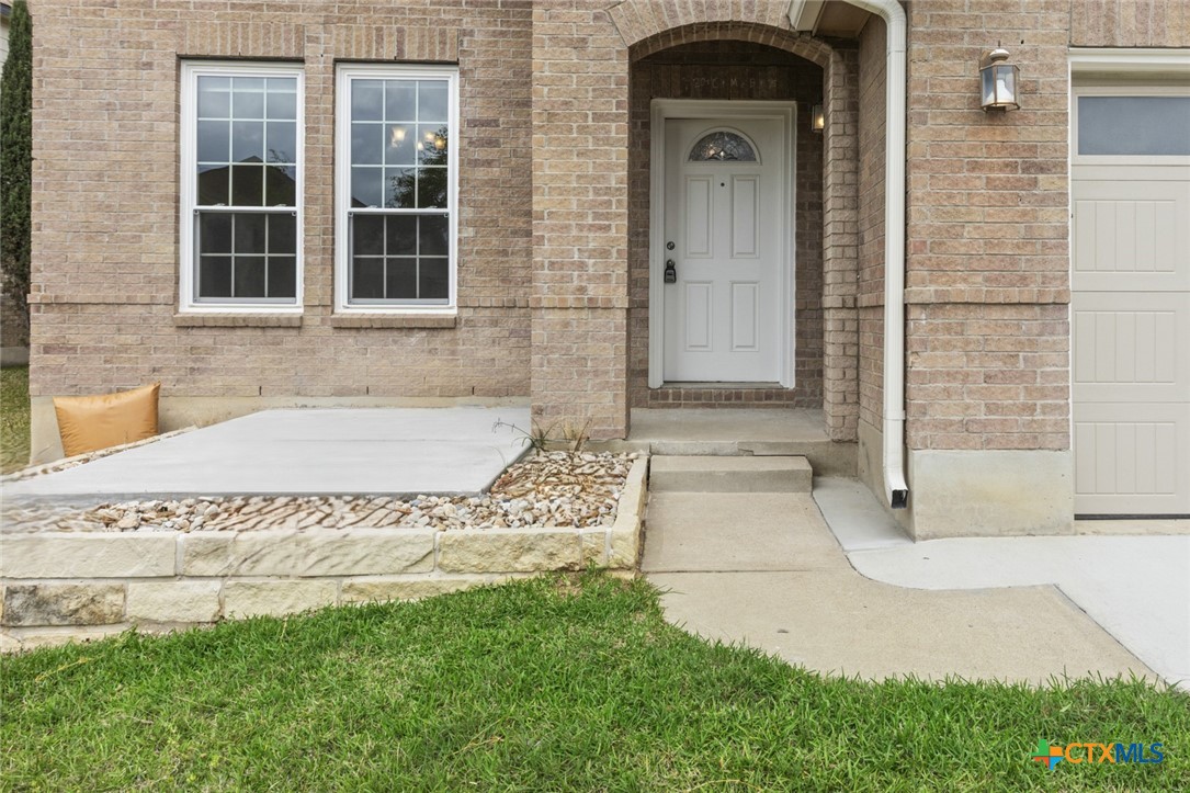 5621 Bedrock Drive Property Photo 4