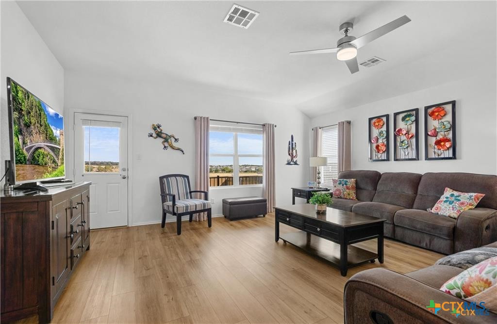 108 The Ugly Way Property Photo 3