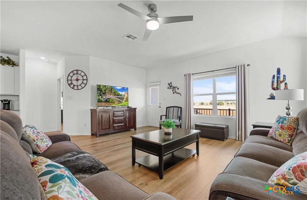 108 The Ugly Way Property Photo 4