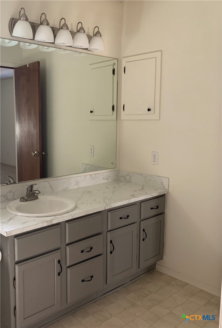 651 Rock Street Property Photo 8