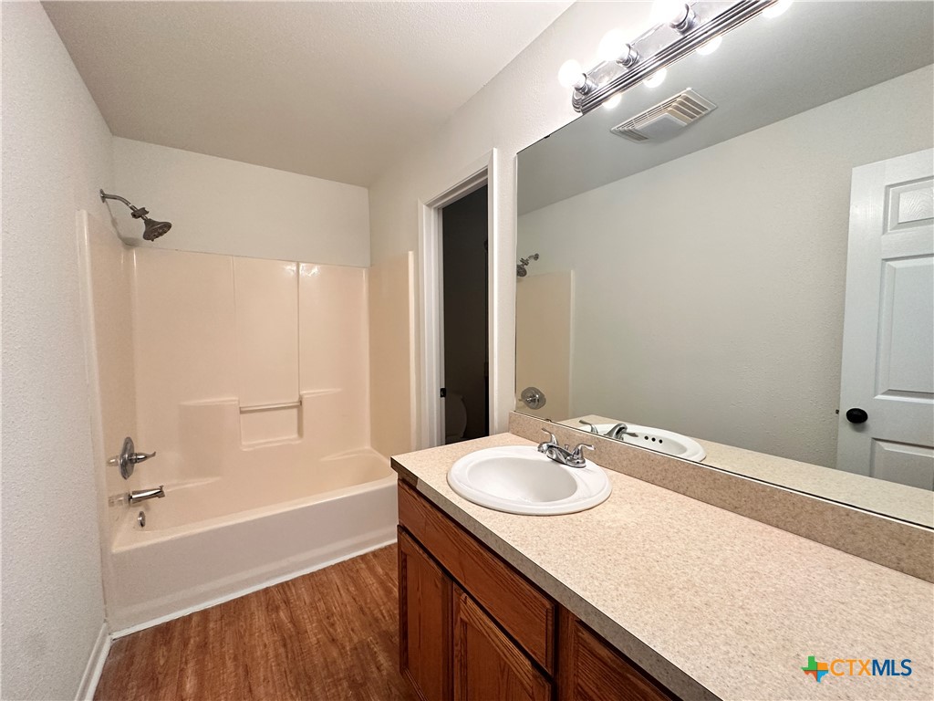 1501 Earle Street Property Photo 7