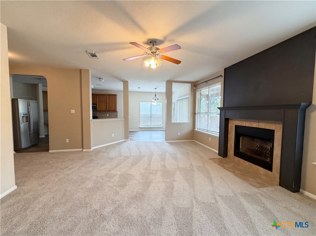 312 Crowfoot Drive Property Photo 7