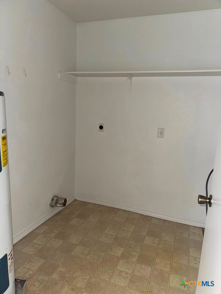 4002 Doraine Court B Property Photo 16