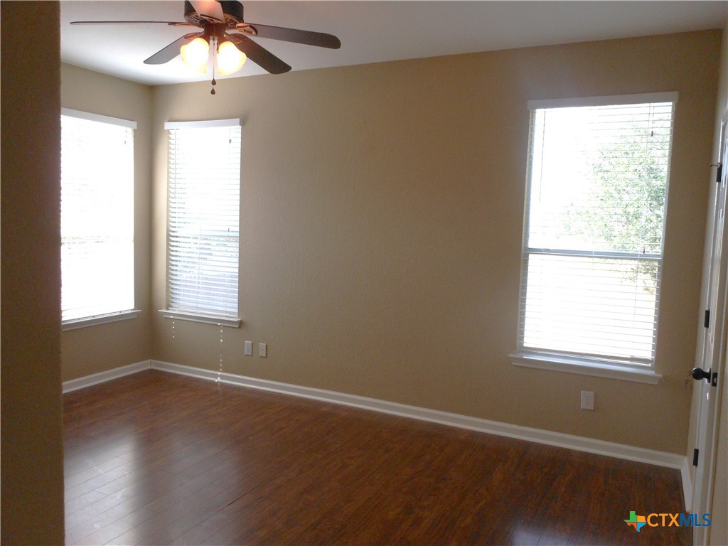 2242 Lakeline Drive Property Photo 12