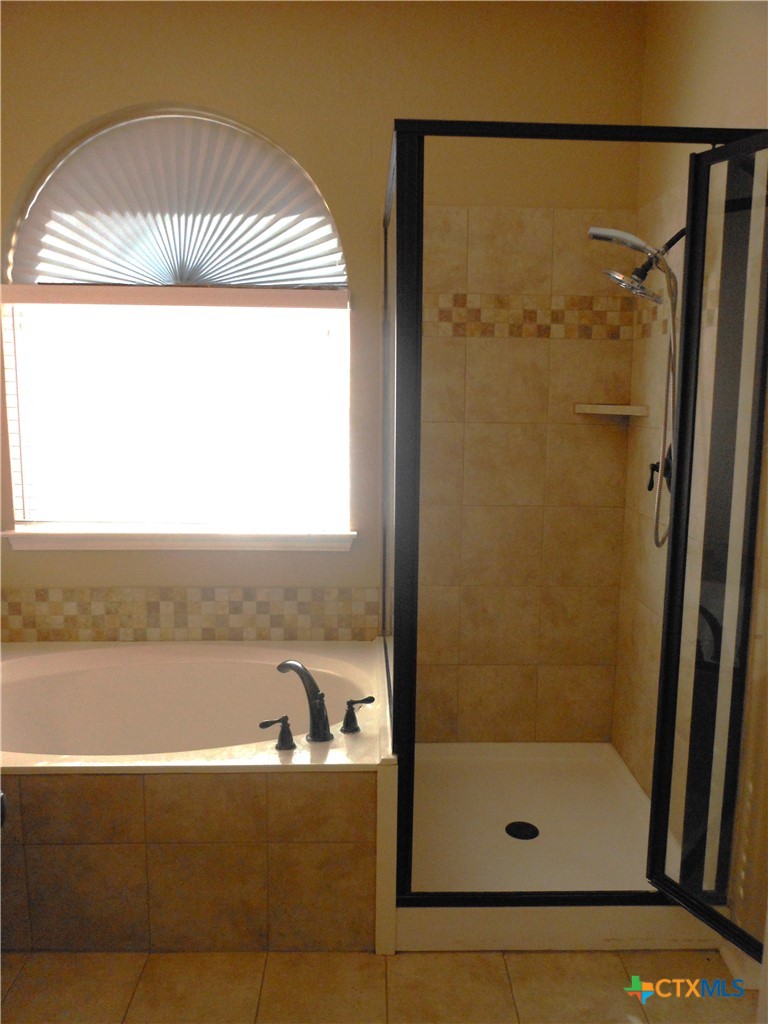 2242 Lakeline Drive Property Photo 17