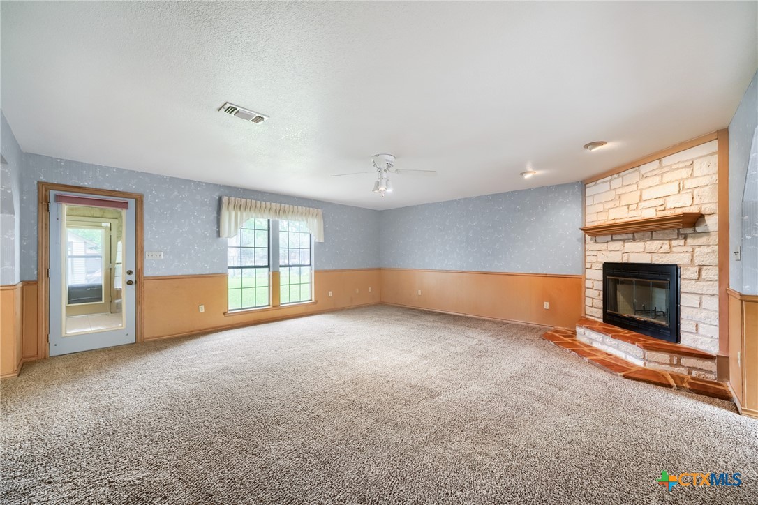 1406 Highland Drive Property Photo 5