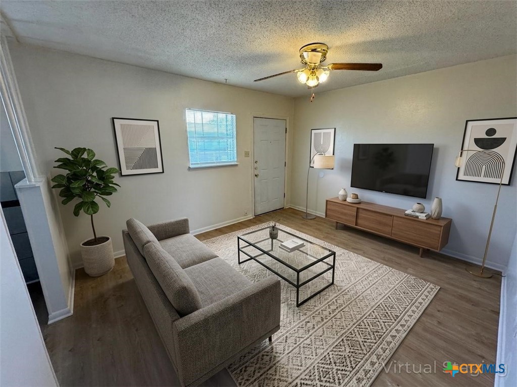 930 S 15th Street Property Photo 3
