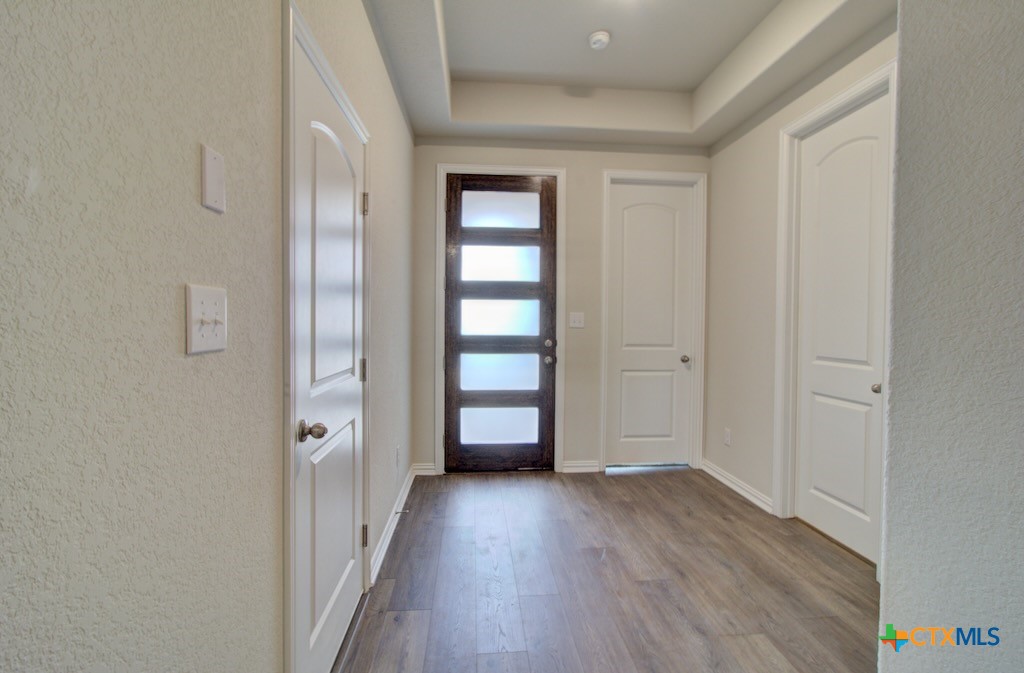 927 Creek Bed Drive Property Photo 2