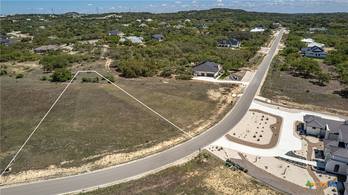 696 Annabelle Avenue Property Photo 1