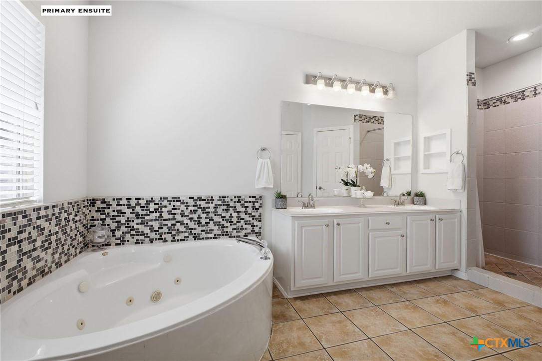 2224 Cotton Blvd. Property Photo 20