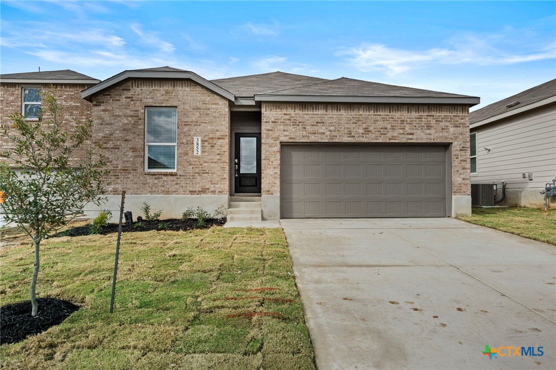 3852 Northaven Trail Property Photo 1