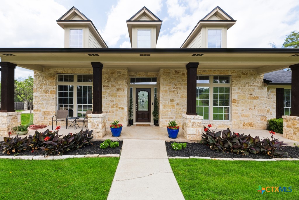 142 Carriage Court Property Photo 7