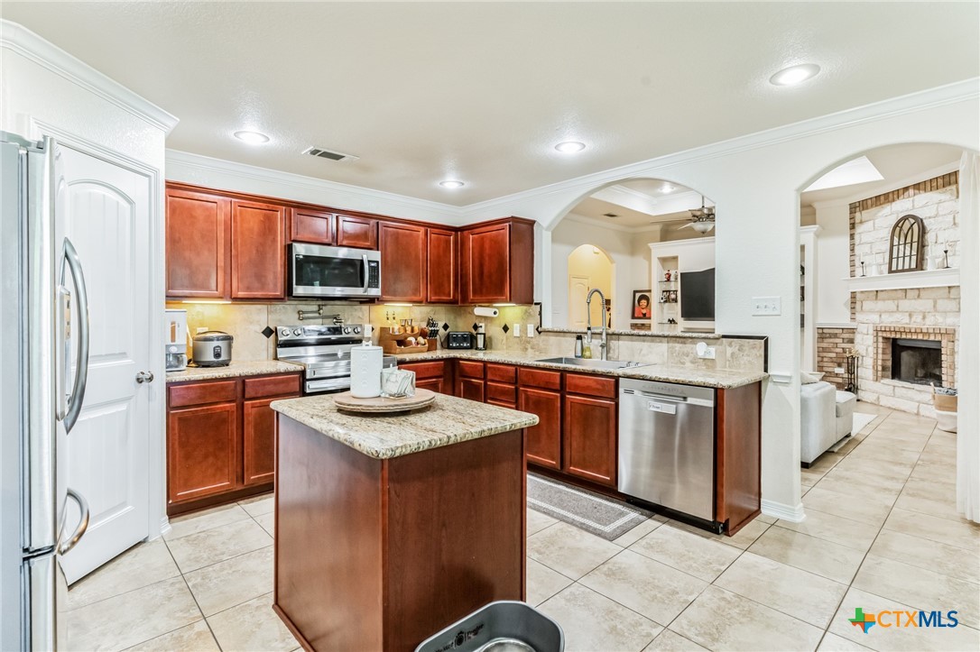 1507 Hazelnut Drive Property Photo 9