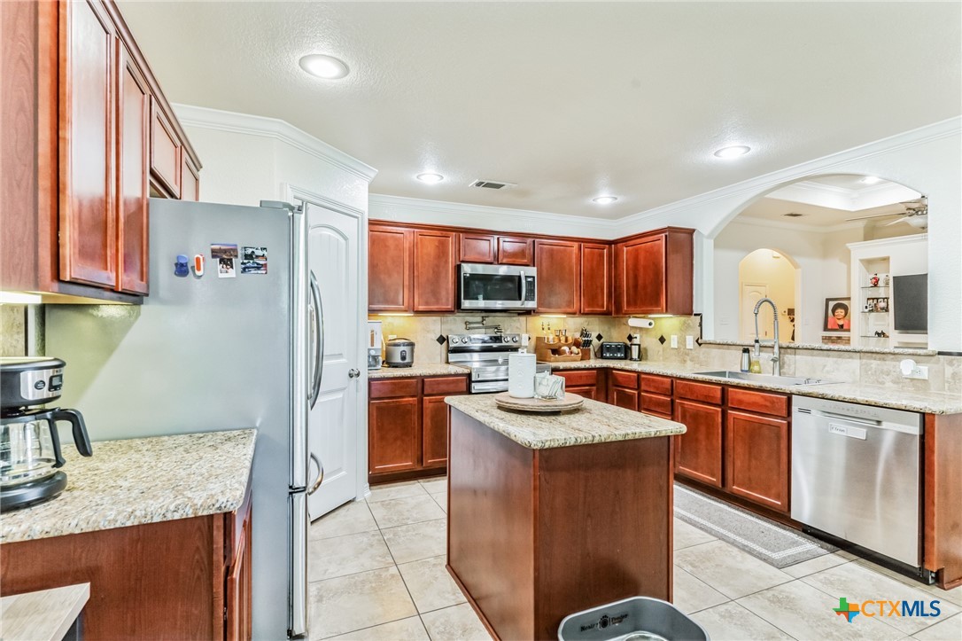 1507 Hazelnut Drive Property Photo 10