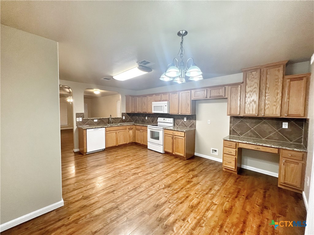 364 Starling Creek Property Photo 6