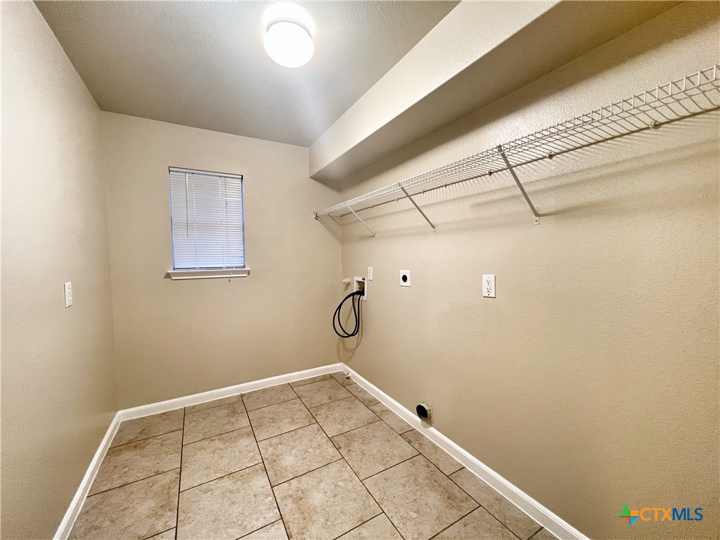 364 Starling Creek Property Photo 10