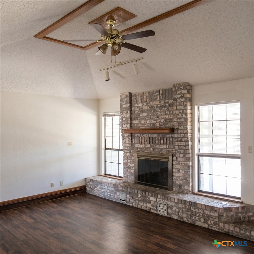 1107 Tyler Drive Property Photo 2