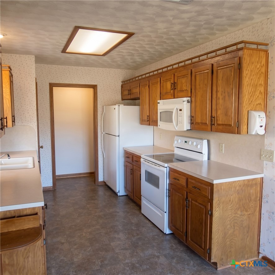 1107 Tyler Drive Property Photo 6