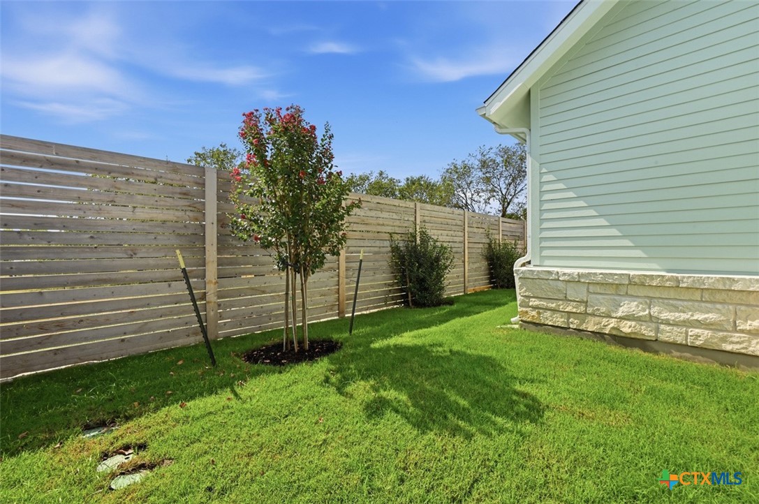 6305 Comanche Moon Trail Property Photo 21