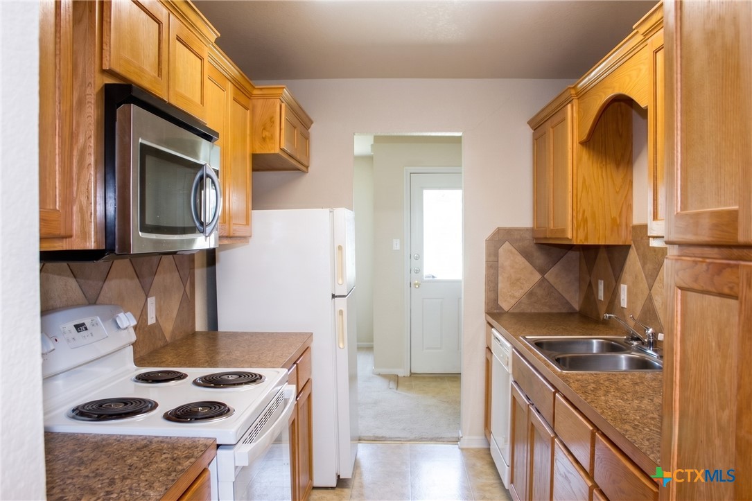 310 Janelle Drive B Property Photo 4