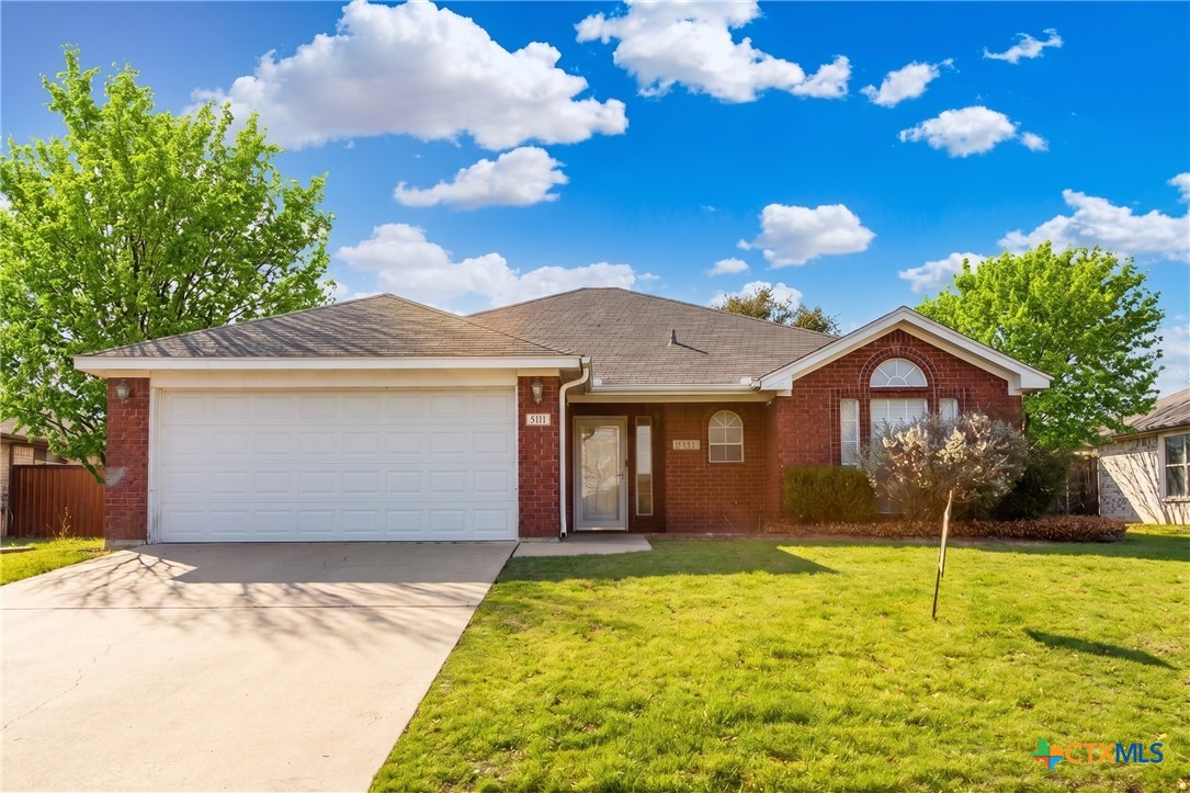 5211 James Loop Property Photo 1