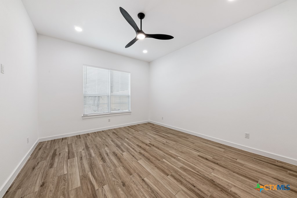 158 S Academy Avenue Property Photo 14