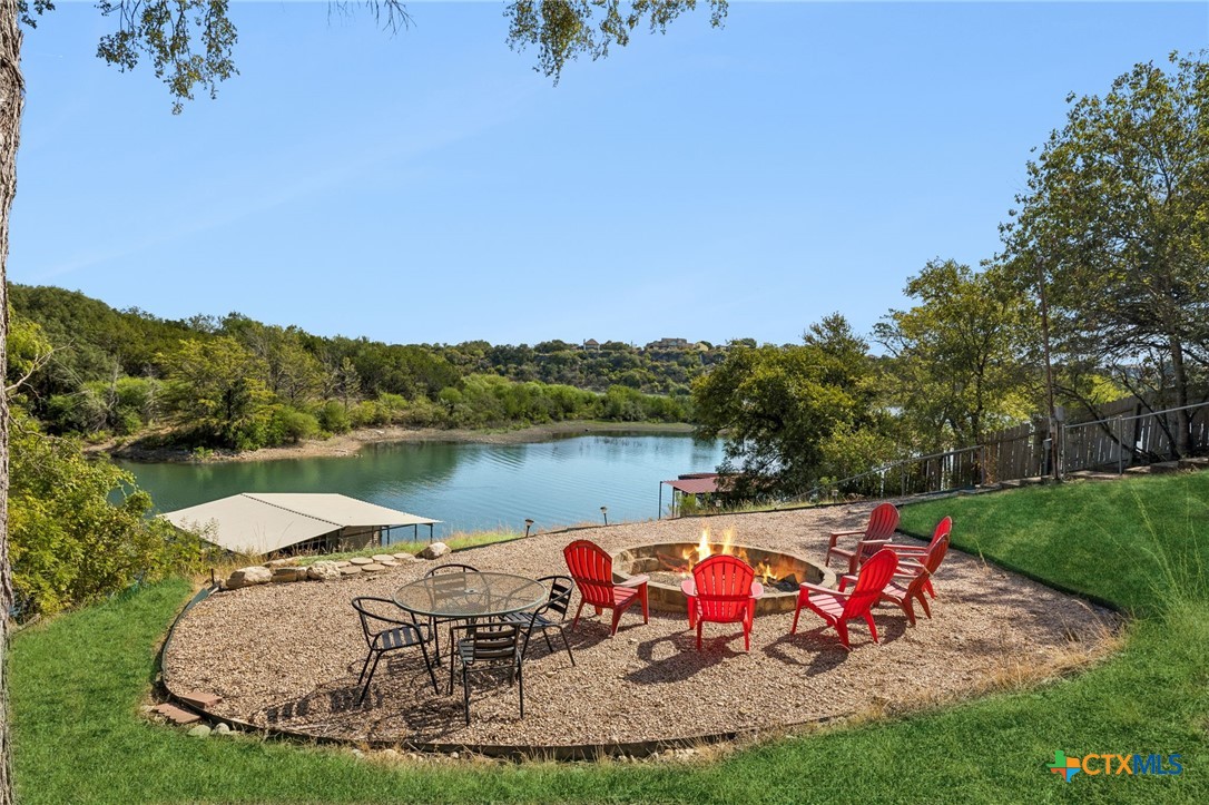 25420 Cove Drive Property Photo 2
