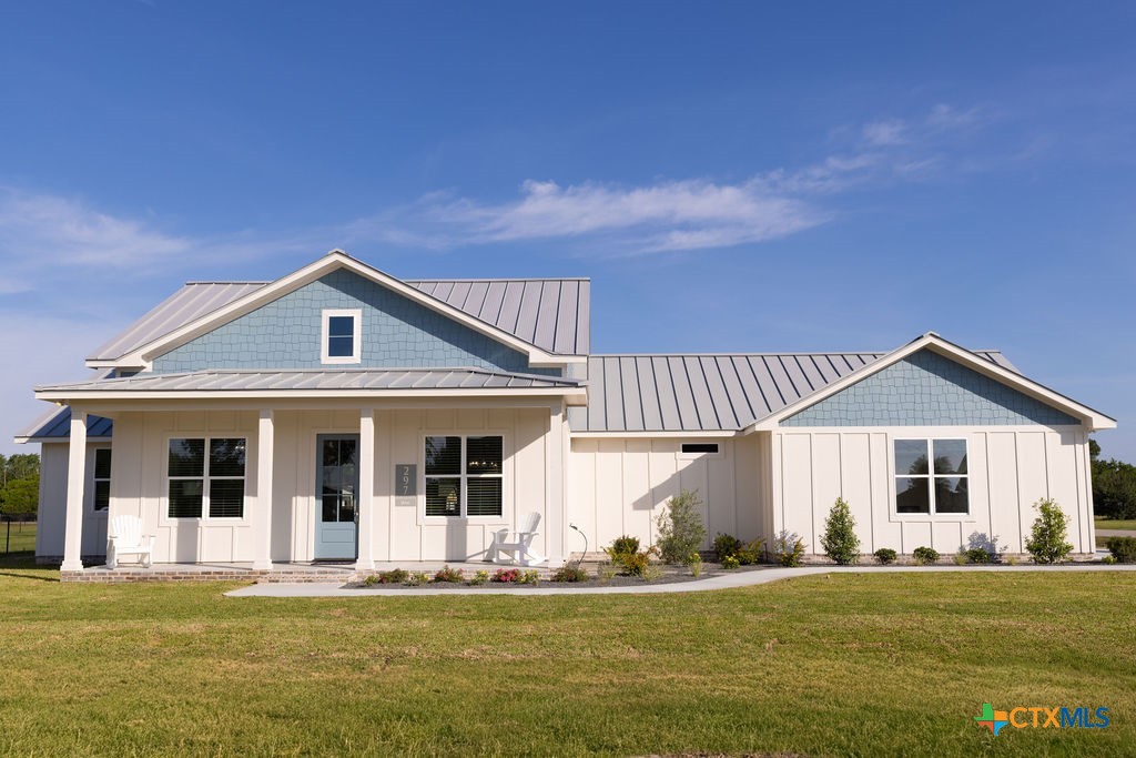 297 Honeycomb Property Photo 1