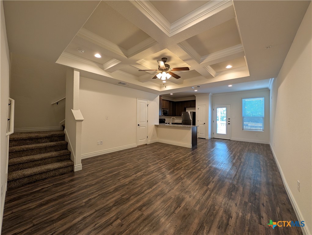 340 Untermaier Drive Property Photo 3