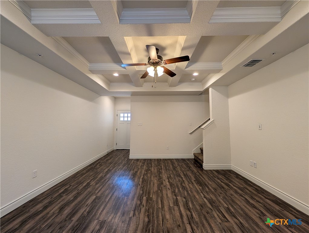 340 Untermaier Drive Property Photo 4