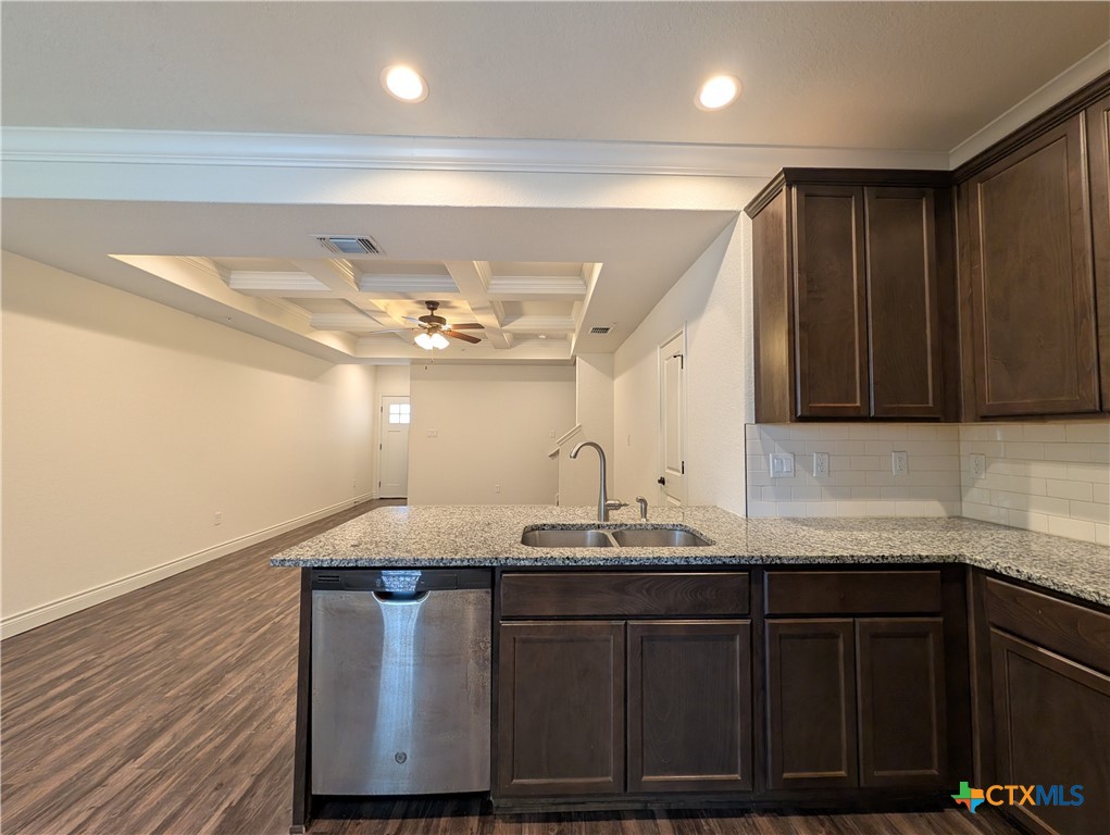 340 Untermaier Drive Property Photo 8