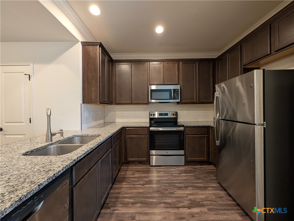340 Untermaier Drive Property Photo 12