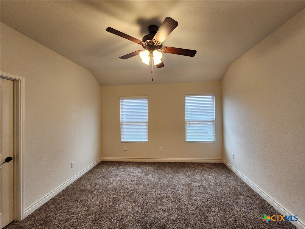 340 Untermaier Drive Property Photo 14