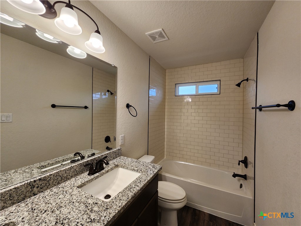 340 Untermaier Drive Property Photo 16