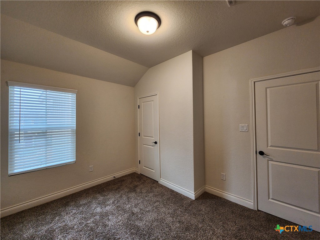 340 Untermaier Drive Property Photo 18