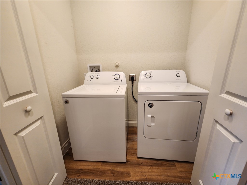 340 Untermaier Drive Property Photo 24